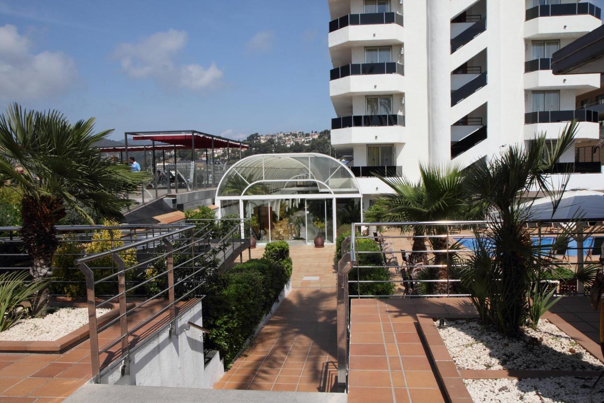 Don Angel - Adults Recommended Otel Santa Susanna Dış mekan fotoğraf
